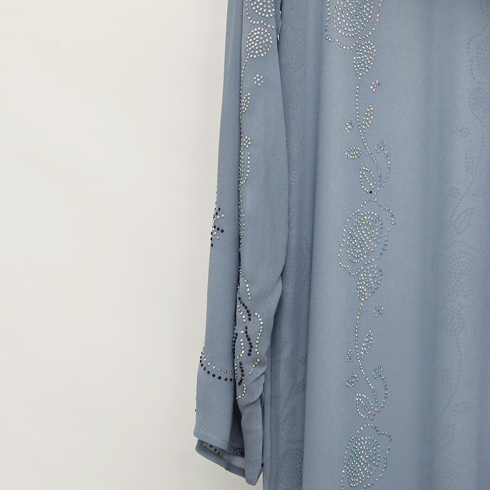 Amira Abaya