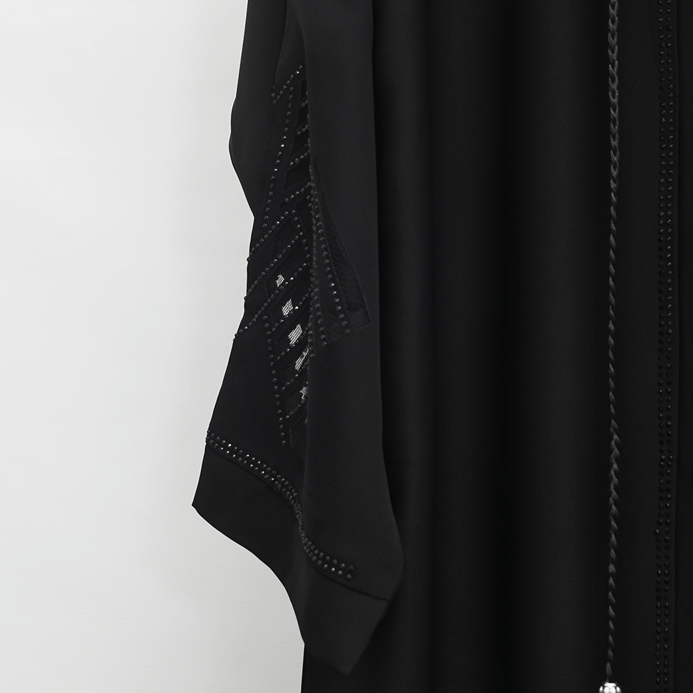 Munira Abaya