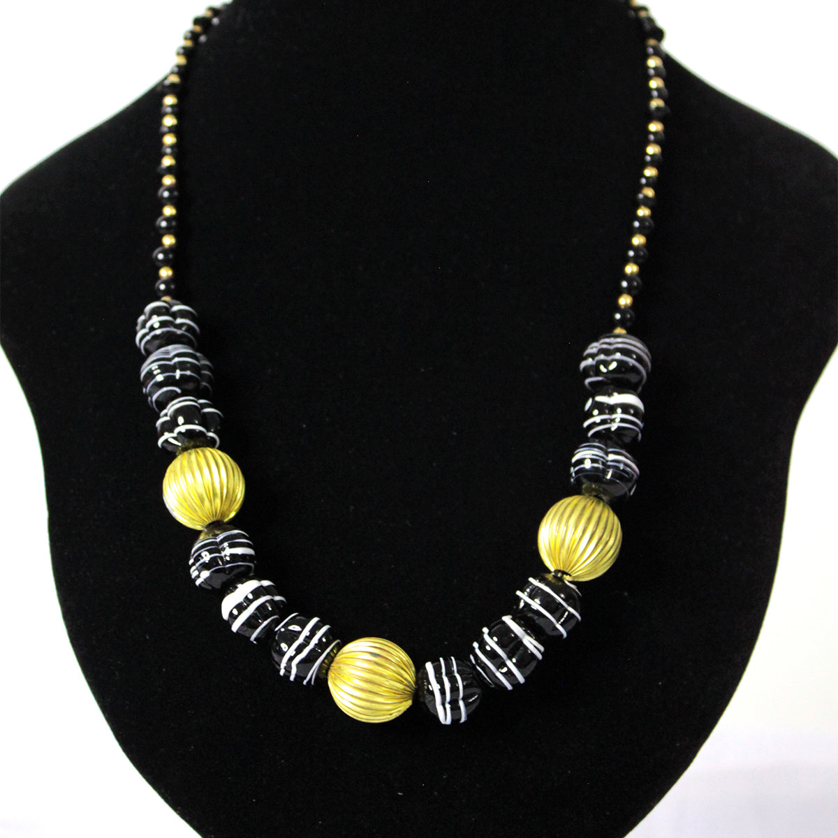 Black beaded Necklace