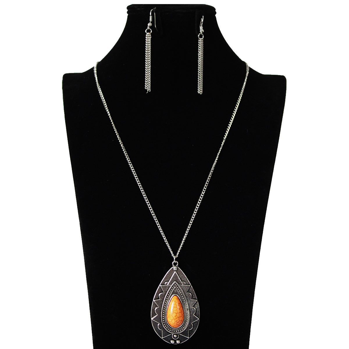 Tear drop pendant with earrings