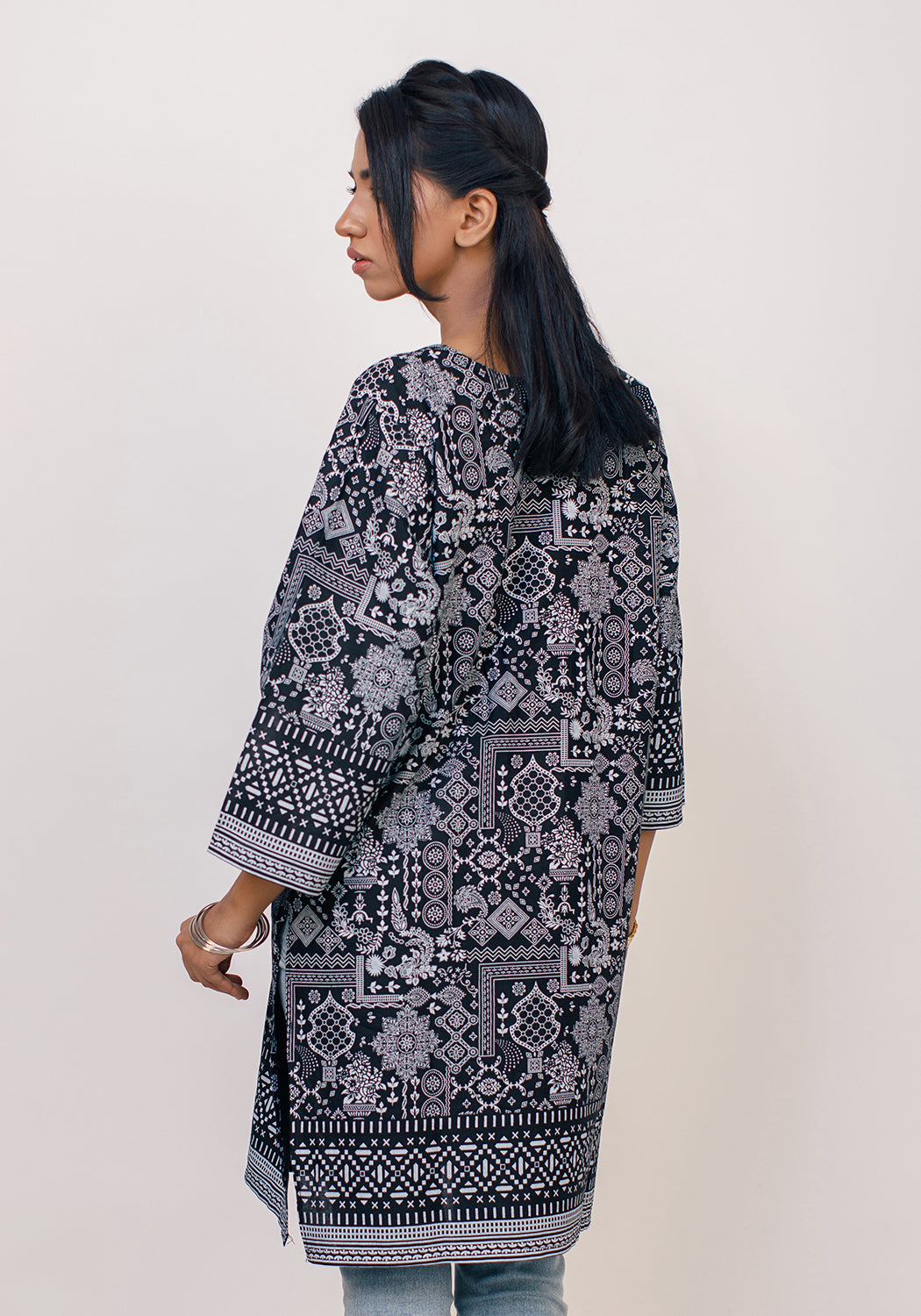 Arzoo Black and White Lawn Kurti