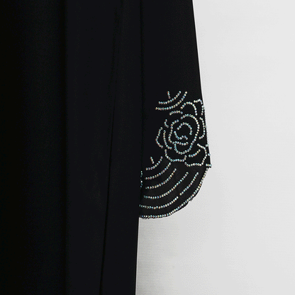 Yumna Abaya