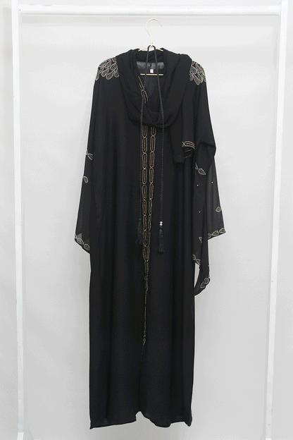 Nasreen Abaya