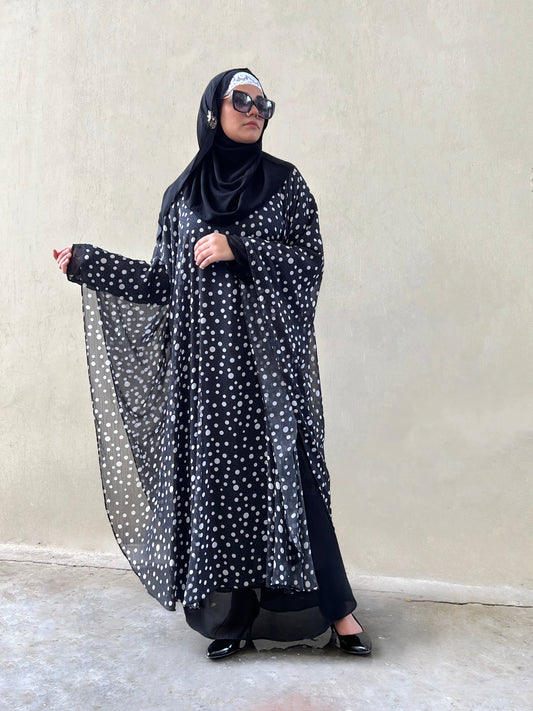 Cyra Abaya