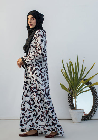 Lara Abaya