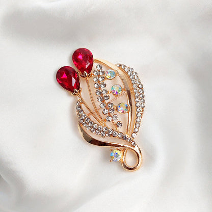 Savaana Brooch