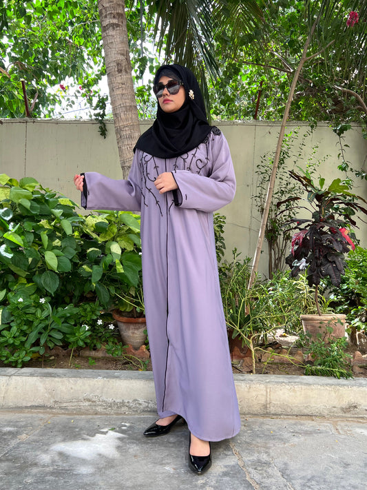 Nazli Abaya