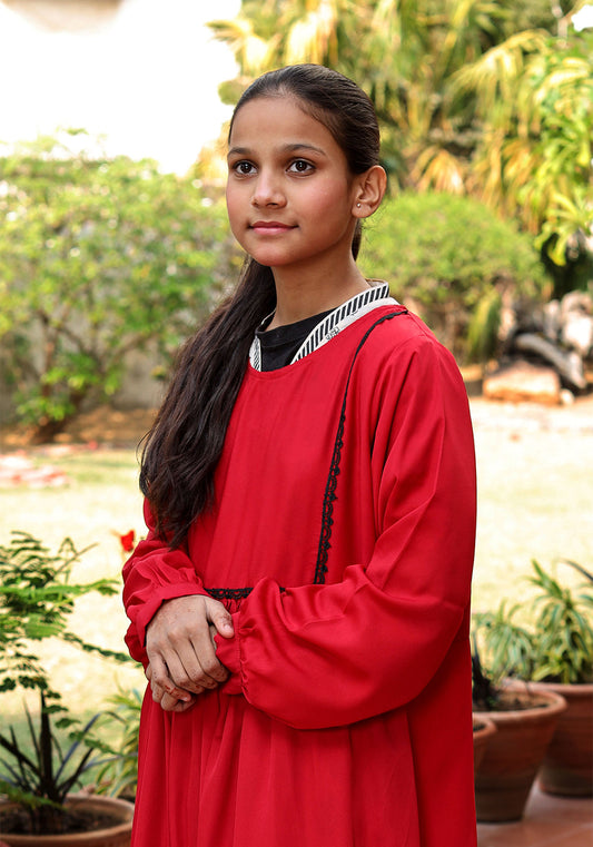 Kids Front Closed Maroon Abaya